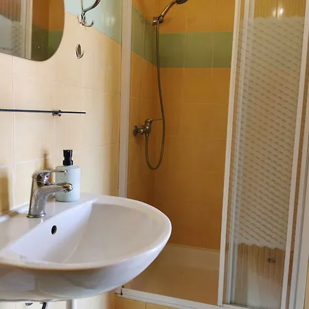 Wedzarnia Pod Lasem - Pokoje Konukevi 3*