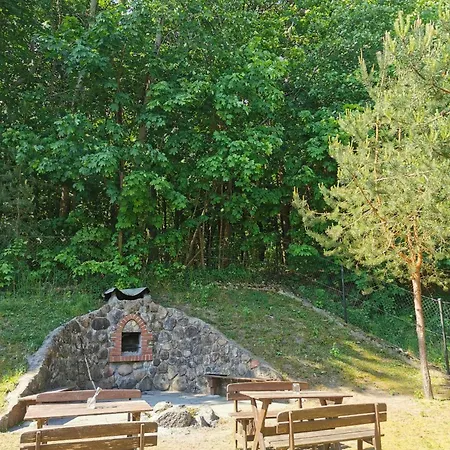 Wedzarnia Pod Lasem - Pokoje Konukevi 3*